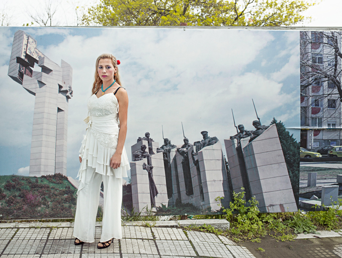 The bartered bride #9, Archival Pigment Print, 111 x 144 cm, 5+2 AP, framed